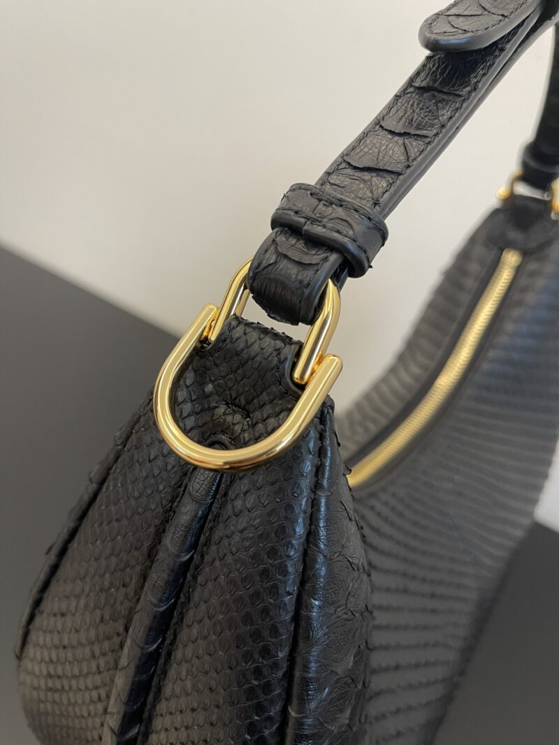 Fendi Praphy-29x24.5x10CM - Image 5