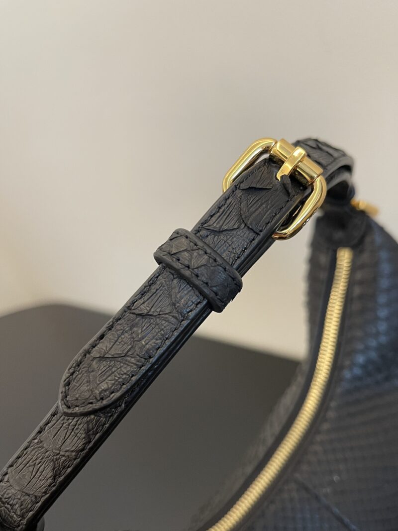 Fendi Praphy-29x24.5x10CM - Image 6