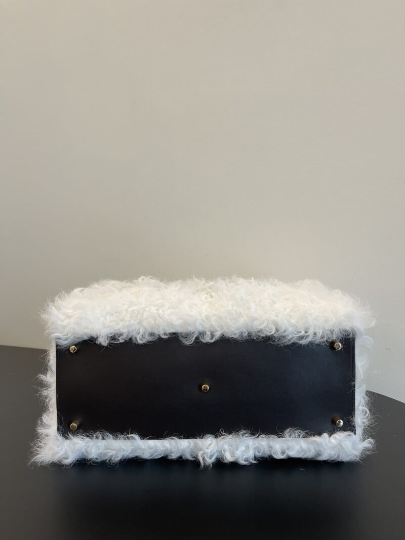 Fendi Tote-36*17*31CM - Image 6