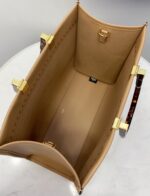 Fendi Vintage Handbags-35x17x31CM - Image 8