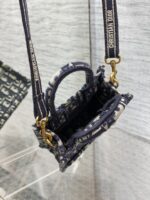 Diro Mini Book Tote-13.5*5*18CM - Image 9