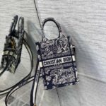 Diro Mini Book Tote-13.5*5*18CM