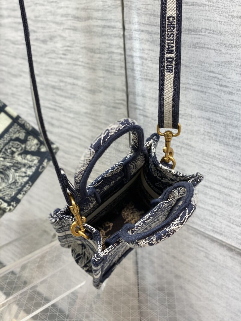 Diro Mini Book Tote-13.5*5*18CM - Image 8