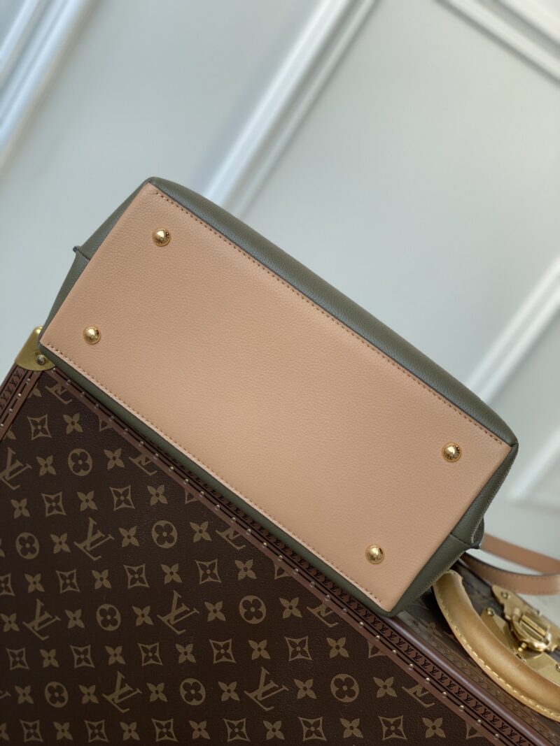 Louis Vuitton Lockme Ever M51395-31*46*17CM - Image 4