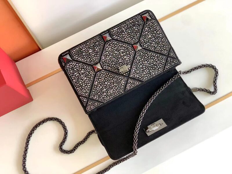 Valentino Roman Stud The Soulder BAG In Nappa With Chain-26x16x8CM - Image 5