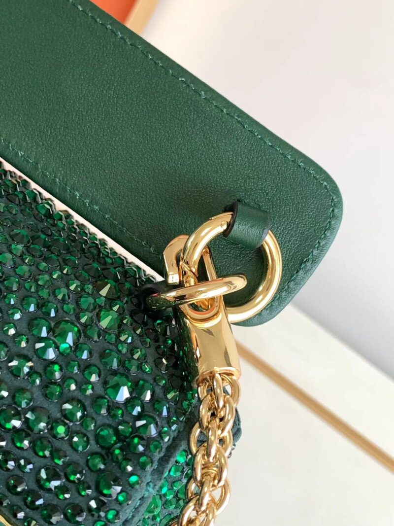 Valentino Roman Stud The Soulder BAG In Nappa With Chain-26x16x8CM - Image 8