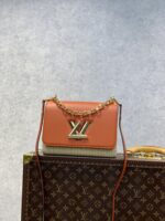 Louis Vuitton Twist MM-23*18*8CM - Image 3