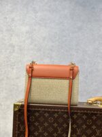 Louis Vuitton Twist MM-23*18*8CM