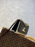 Louis Vuitton Twist MM-23*18*8CM