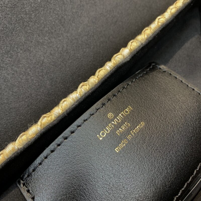 Louis Vuitton Twist MM-23*18*8CM - Image 8