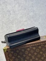 Louis Vuitton Twist MM-23*18*8CM - Image 4