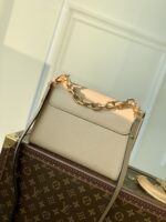 Louis Vuitton Twist MM-23*18*8CM - Image 3