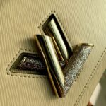 Louis Vuitton Twist MM-23*18*8CM - Image 6