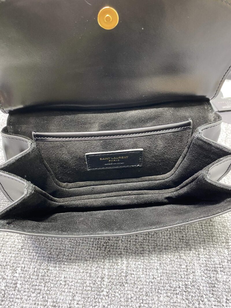 Valentino Charlie Handbags-18.5x13x3.5CM - Image 2