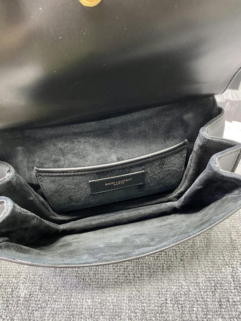 Valentino Charlie Handbags-23x17x4CM - Image 8