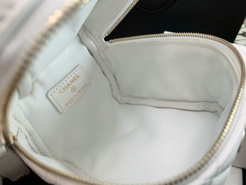 CHANLE Cosmetic Bag - Image 9