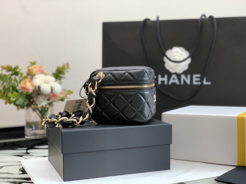 CHANLE Cosmetic Bag - Image 9