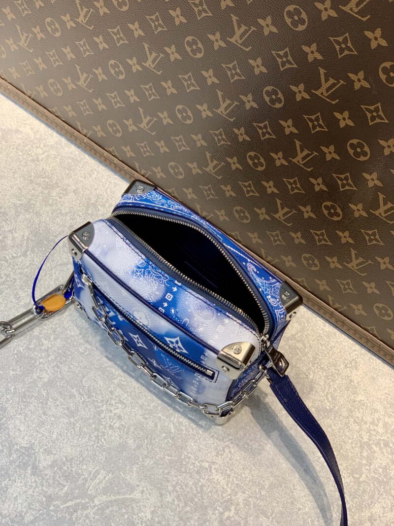 Louis Vuitton Mini Soft Trunk-M59726 -18*13*8M - Image 9
