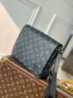 Louis Vuitton District Messenger Bag-M46255-26*20*7CM - Image 2