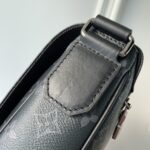 Louis Vuitton District Messenger Bag-M46255-26*20*7CM - Image 6