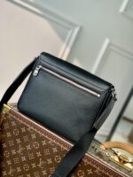 Louis Vuitton District Messenger Bag-M46255-26*20*7CM - Image 4