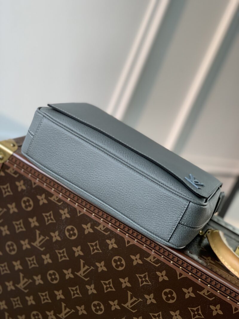 Louis Vuitton District Messenger Bag-M46255-26*20*7CM - Image 2