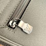 Louis Vuitton District Messenger Bag-M46255-26*20*7CM - Image 6
