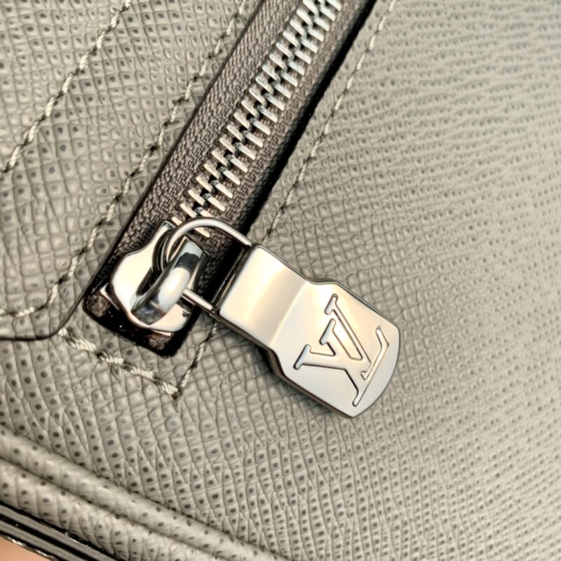 Louis Vuitton District Messenger Bag-M46255-26*20*7CM - Image 6