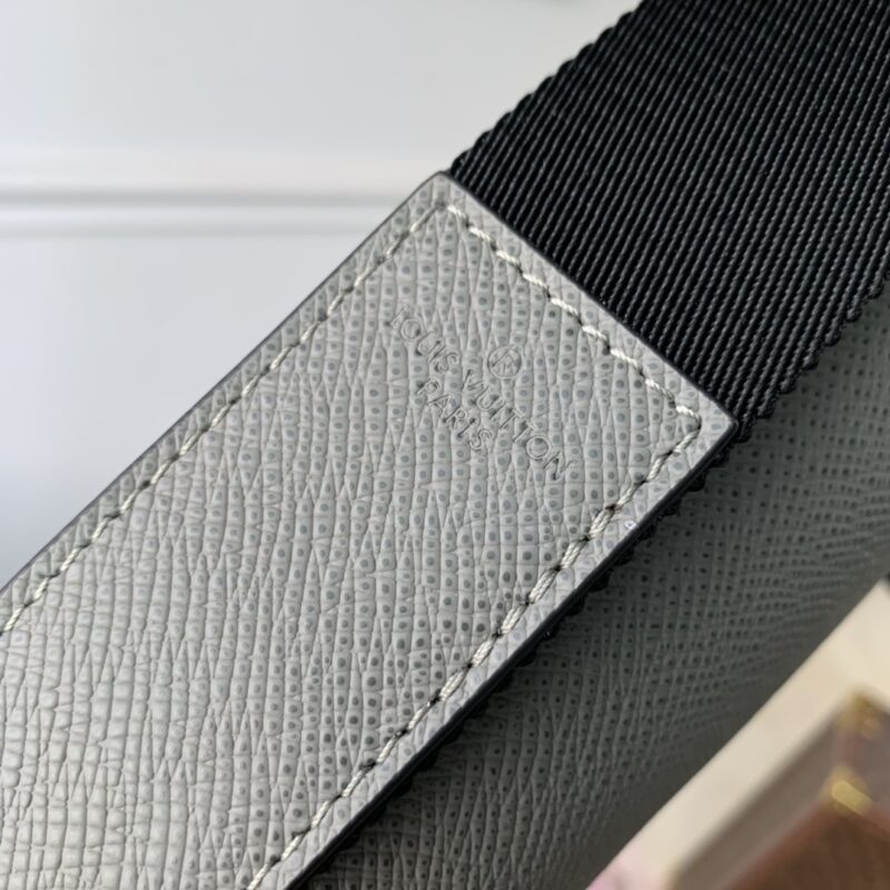 Louis Vuitton District Messenger Bag-M46255-26*20*7CM - Image 5