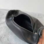 Bottega Veneta The Row  Bag-18*13*14CM - Image 8