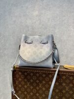 Louis Vuitton Bella Tote Bag-19 x 22 x 14CM