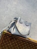 Louis Vuitton Bella Tote Bag-19 x 22 x 14CM - Image 3