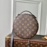 Louis Vuitton Audio case-20×20×7CM