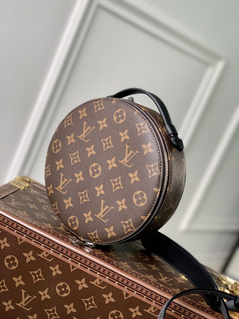 Louis Vuitton Audio case-20×20×7CM - Image 3