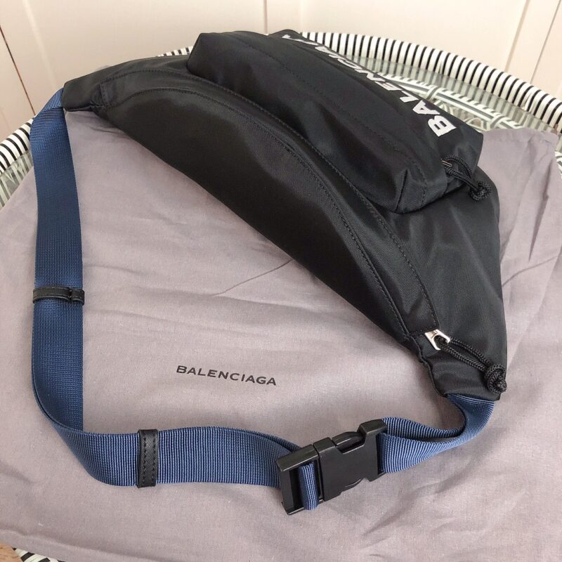 Balenciaga Crossbody Bag-44*18*10CM - Image 3