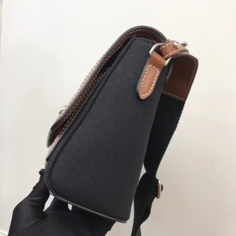 Burberry Crossbody Bag-25*8.5*18CM - Image 4