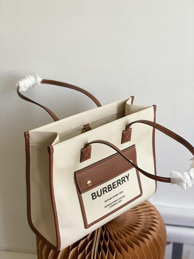 Burberry Freya-33*12.5*26CM - Image 3