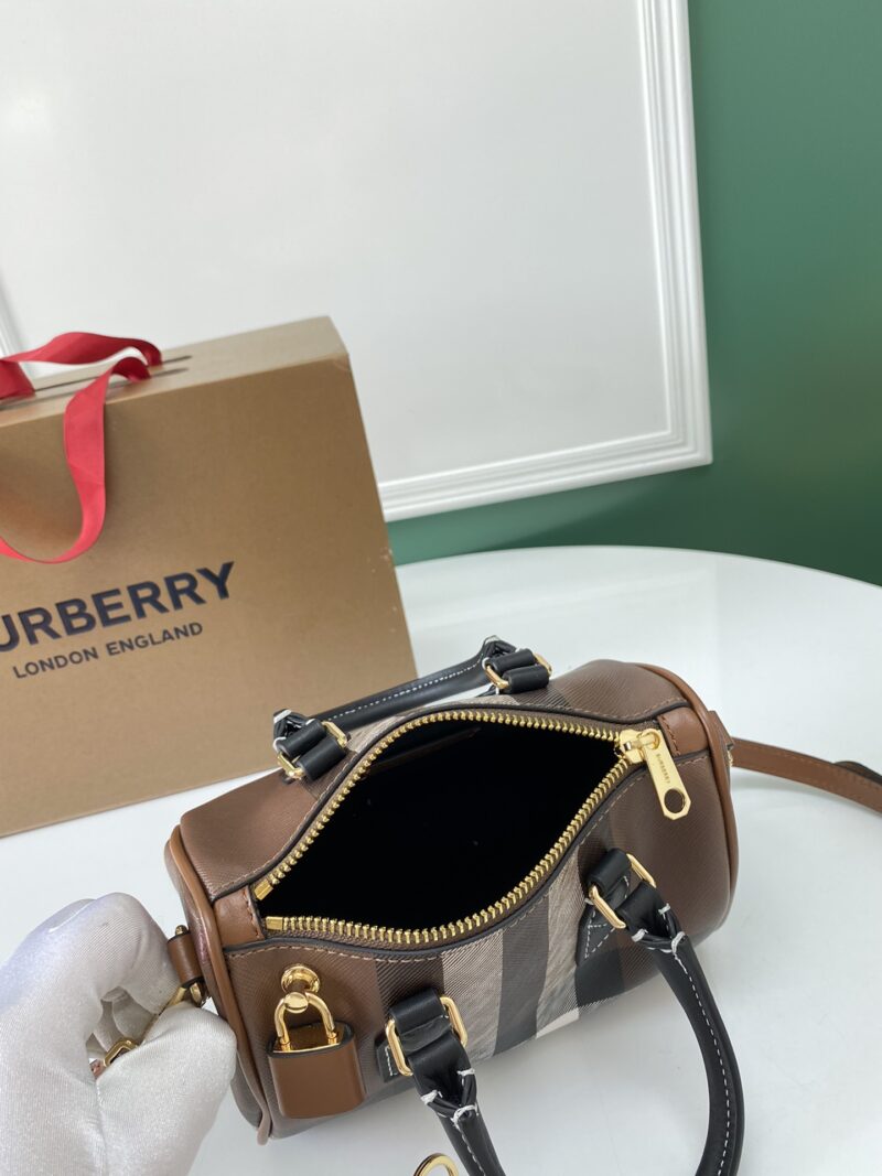Burberry Handbags-18.5*11*12 /30*15*21CM - Image 10