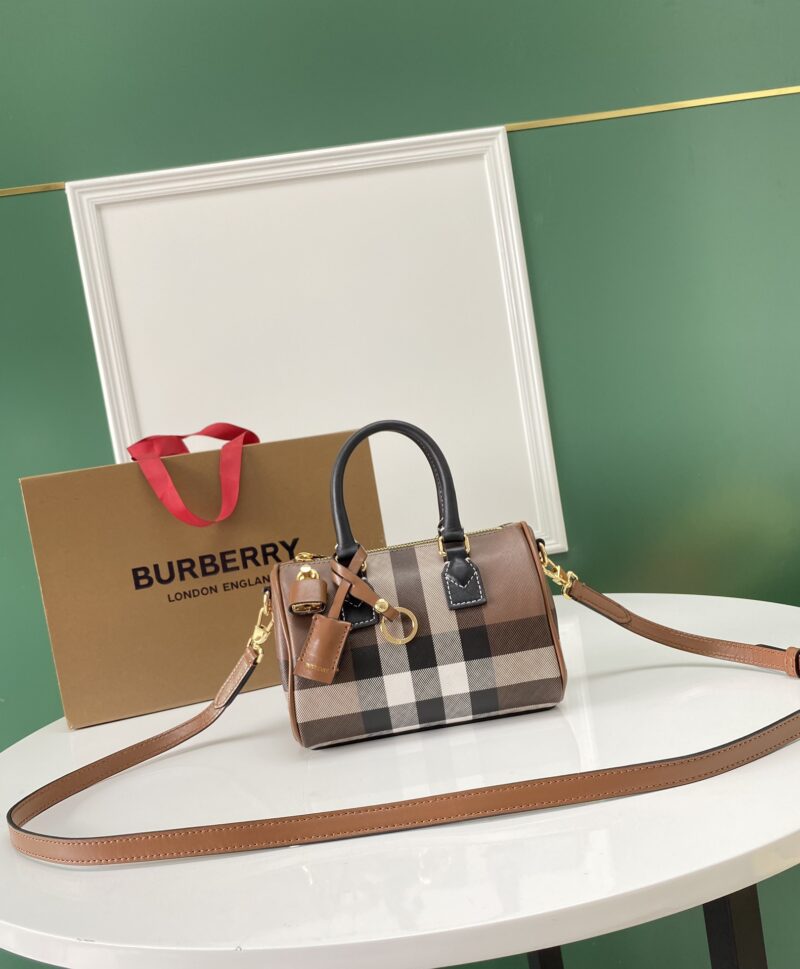 Burberry Handbags-18.5*11*12 /30*15*21CM - Image 4