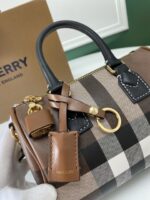Burberry Handbags-18.5*11*12 /30*15*21CM - Image 7
