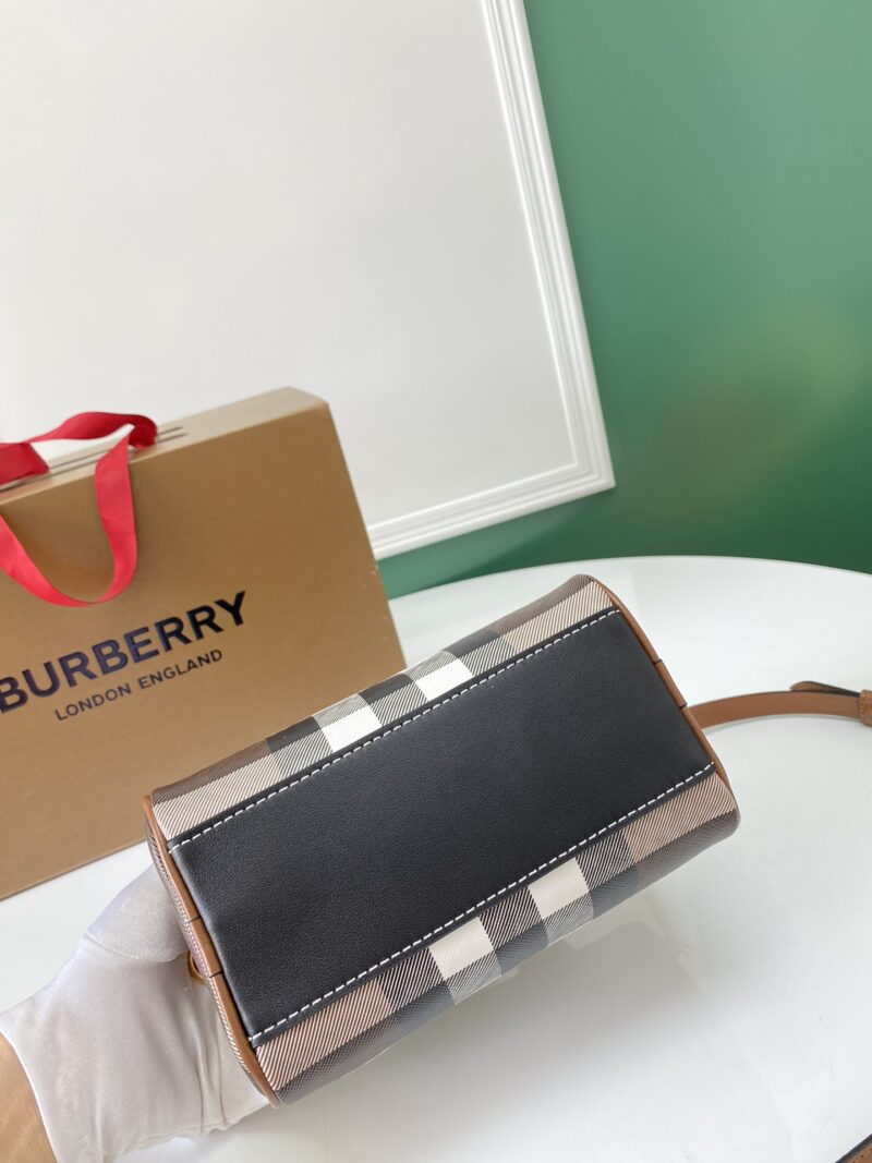 Burberry Handbags-18.5*11*12 /30*15*21CM - Image 9