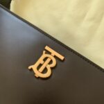 Burberry Armpit Bag-28X14X5CM - Image 4