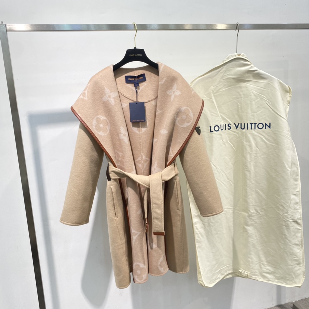 c43etreewrrwewre_3_.jpg Ch@nel 2022 New Autumn/Winter Coat - Image 1