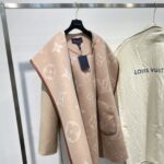 Ch@nel 2022 New Autumn/Winter Coat - Image 5