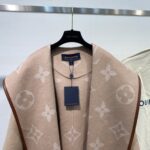 Ch@nel 2022 New Autumn/Winter Coat - Image 6