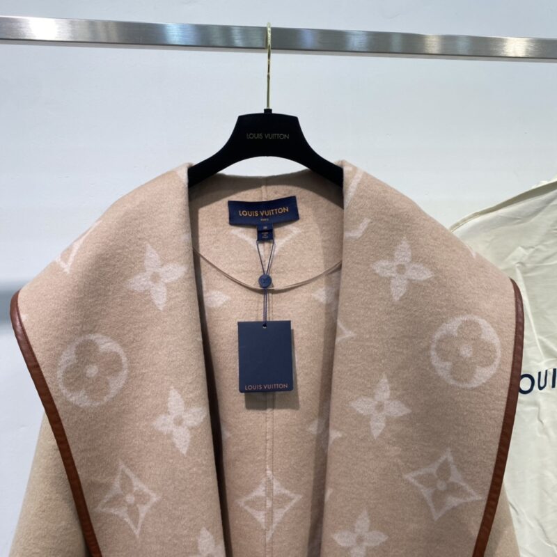 Ch@nel 2022 New Autumn/Winter Coat - Image 6