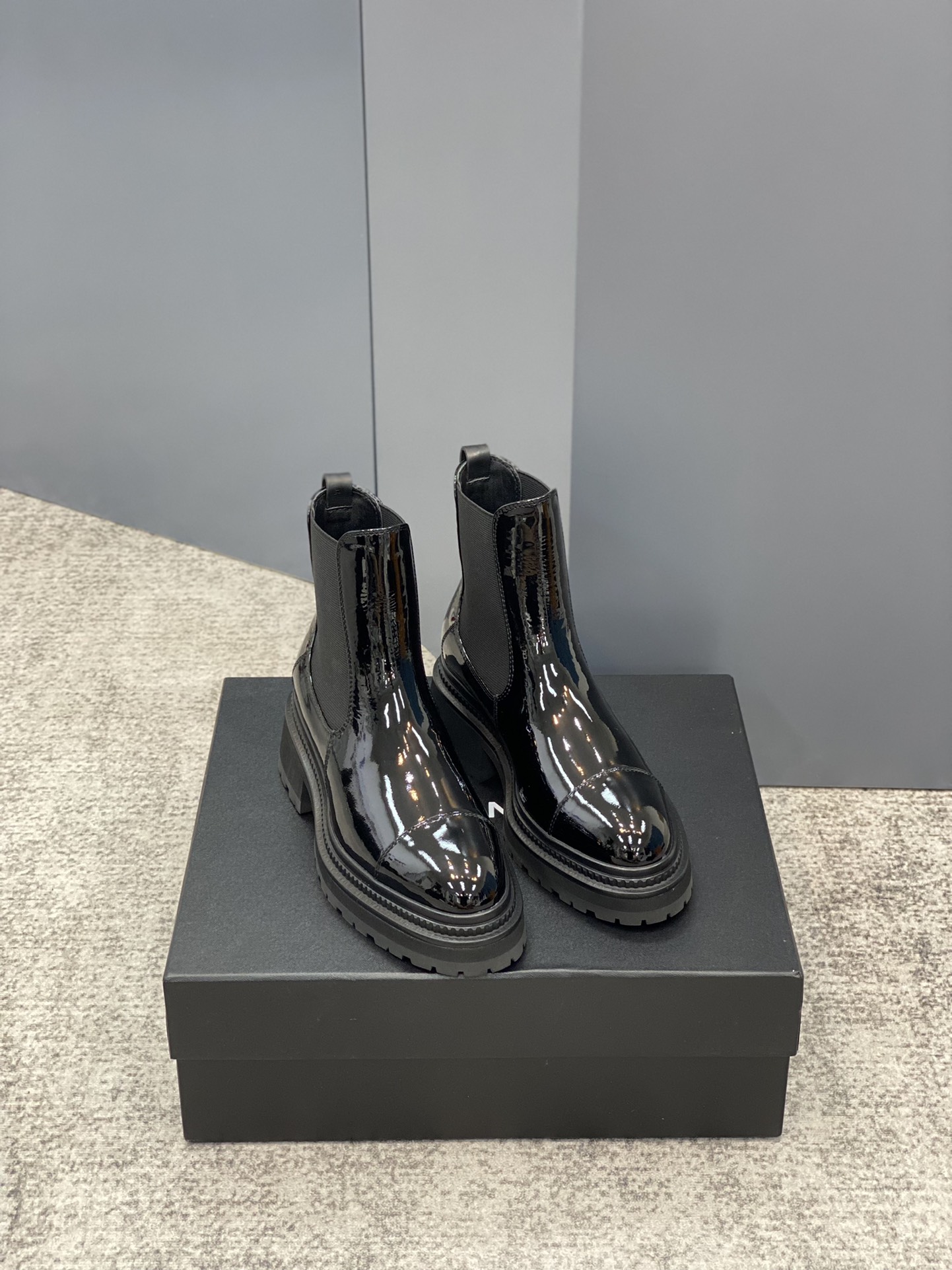 chbeg-2487366erwrewerw_4_.jpg Ch@nel Boots 2022SS - Image 1