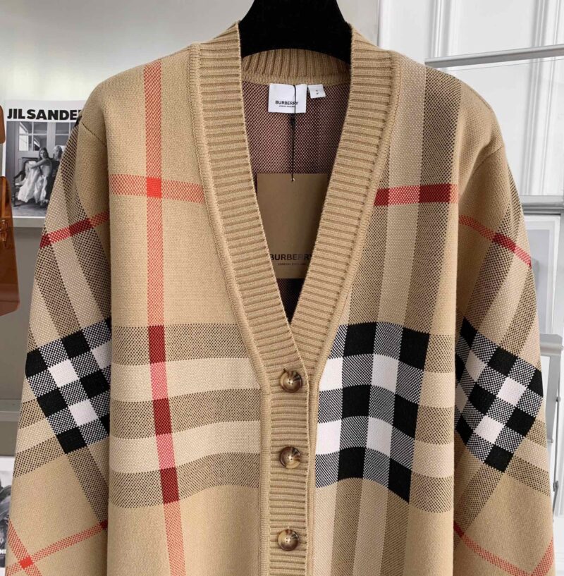 Burberry Coat - Image 8