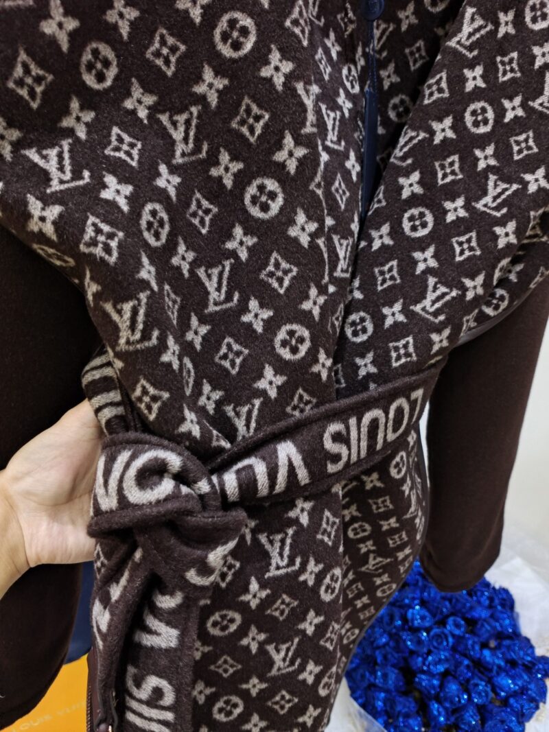 Ch@nel 2022 New Autumn/Winter Coat - Image 7