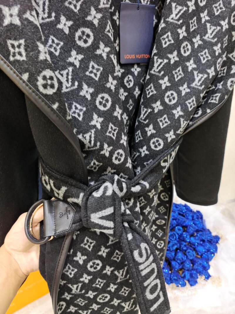 Ch@nel 2022 New Autumn/Winter Coat - Image 6